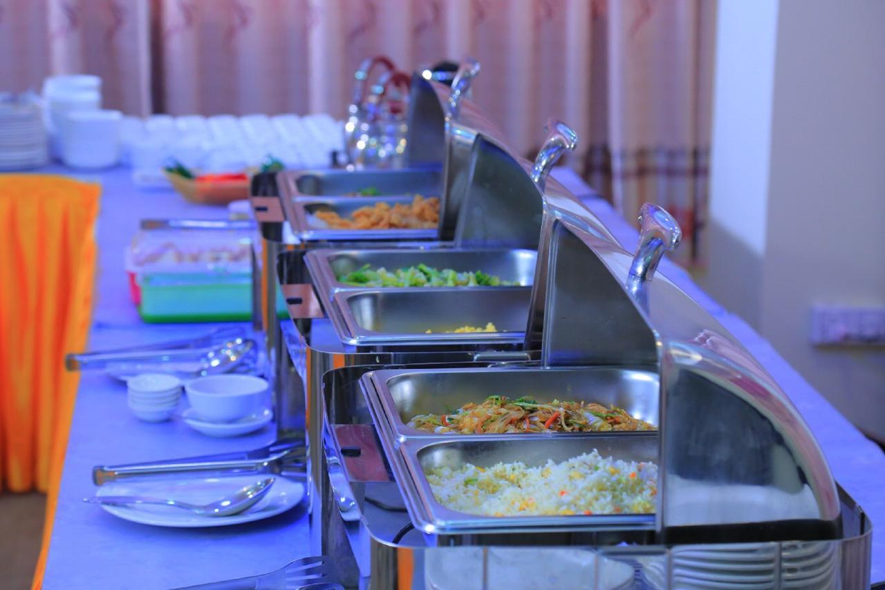 King&Queen Hotel Monywa Buitenkant foto