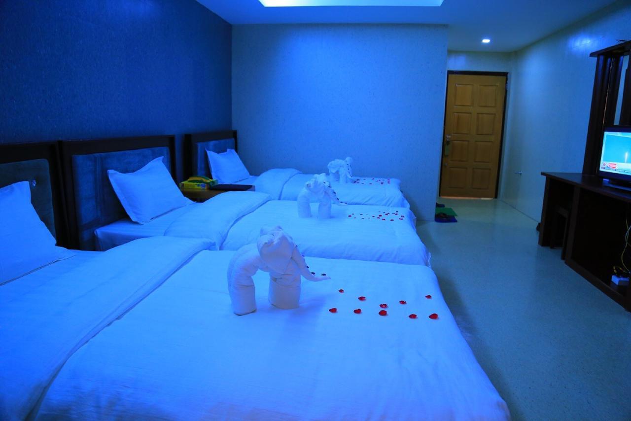 King&Queen Hotel Monywa Buitenkant foto