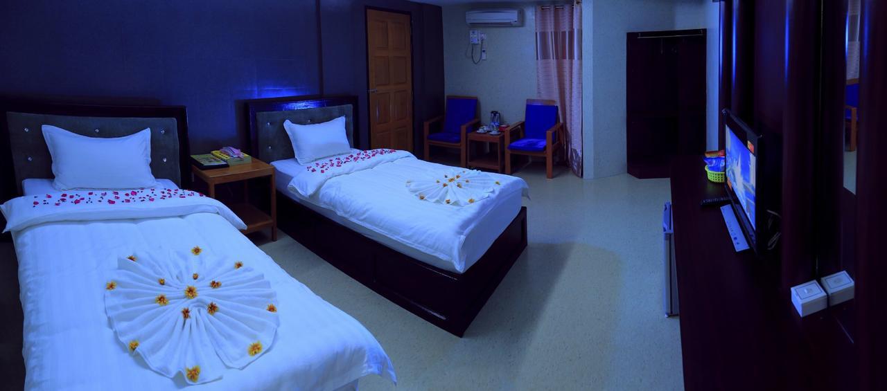 King&Queen Hotel Monywa Buitenkant foto